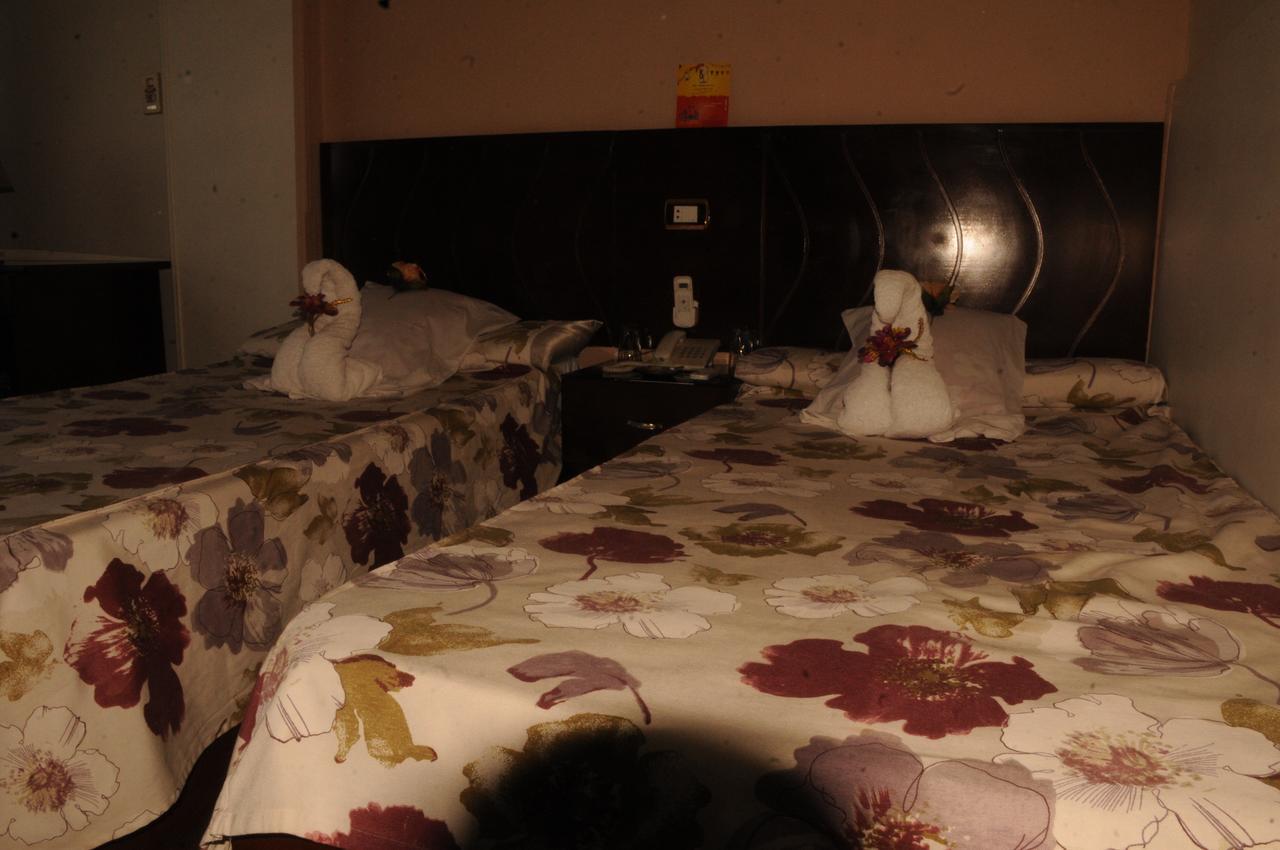 אל מיניה King Akhenaton Hotel מראה חיצוני תמונה