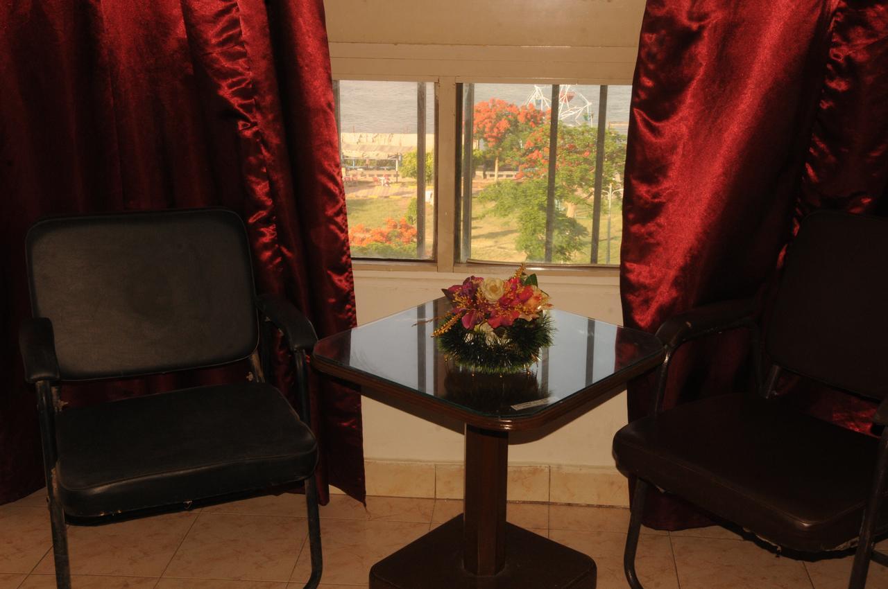 אל מיניה King Akhenaton Hotel מראה חיצוני תמונה